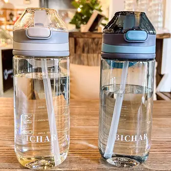 Дизайн, чаши за вода с обем 650 мл, запечатани слама чаша, бутилка за пиене за спортове на открито големи контейнери с силиконовата соломинкой